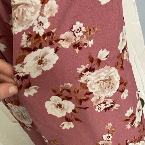 Xhileration Peekaboo-Leg Rose Floral Jumpsuit Smocked Corset Bodice Medium - Picture 11 of 15